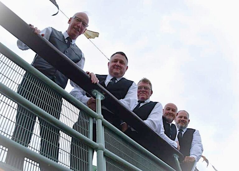 Merseybeat tribute band, Searchin'